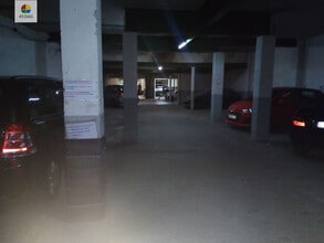 Retail in Cerdanyola del Vallès, Barcelona for lease Interior Photo- Image 2 of 3