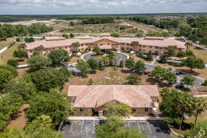 2725 Robie Ave, Mount Dora, FL for sale - Building Photo - Image 1 of 1