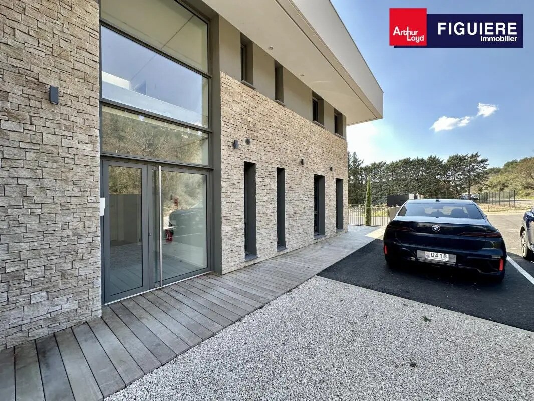 1561 Chemin De La Muscatelle, Châteauneuf-le-Rouge for lease Building Photo- Image 1 of 8