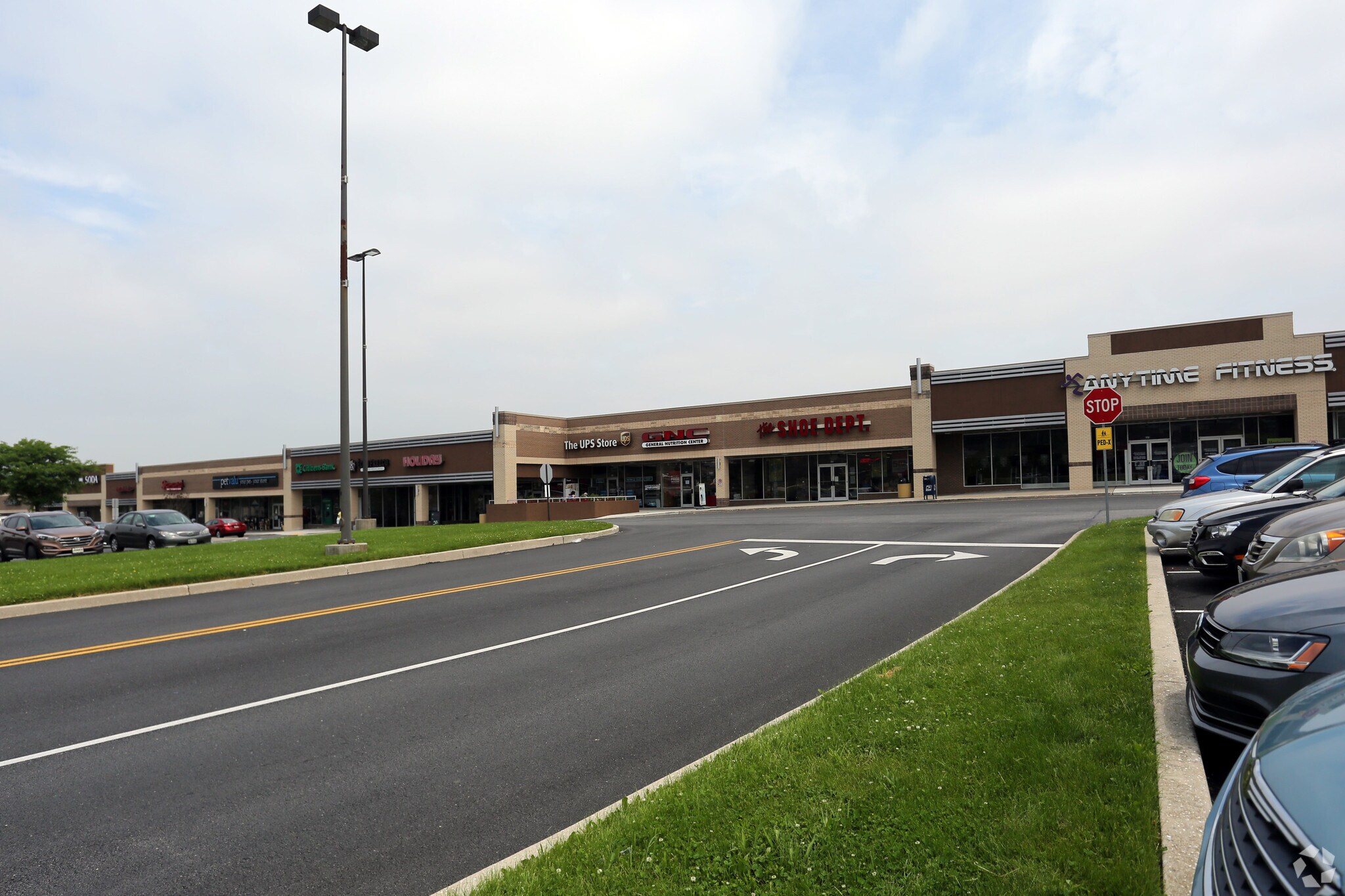 550-698 Shrewsbury Commons Ave, Shrewsbury, PA for sale Primary Photo- Image 1 of 1