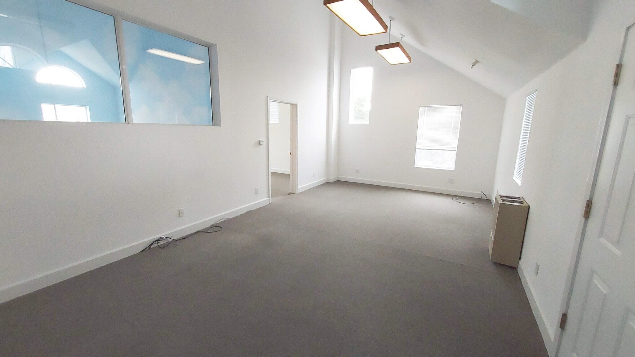 300-302 Main St, Half Moon Bay, CA for lease Interior Photo- Image 1 of 4