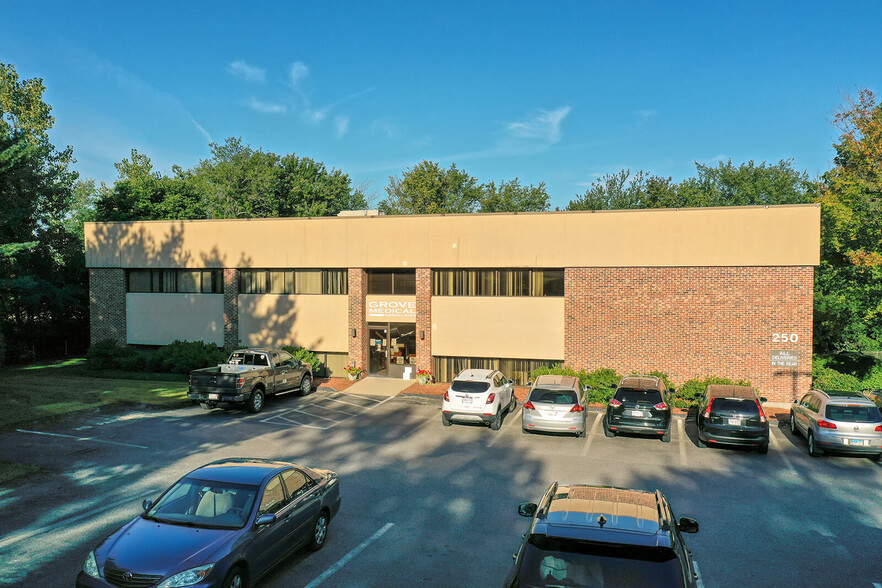 250 Hampton St, Auburn, MA for lease - Building Photo - Image 1 of 19