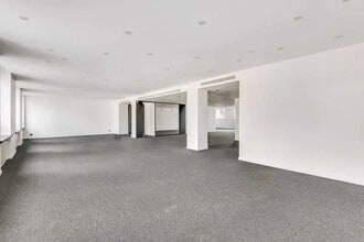 35 Avenue Franklin D. Roosevelt, Paris for lease Interior Photo- Image 2 of 3