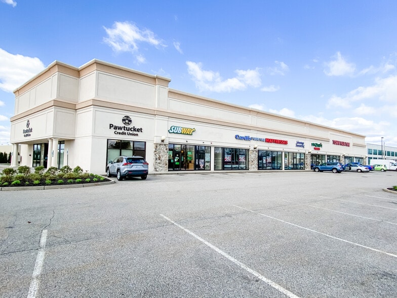 40 Sockanosset Cross Rd, Cranston, RI for sale - Building Photo - Image 1 of 1