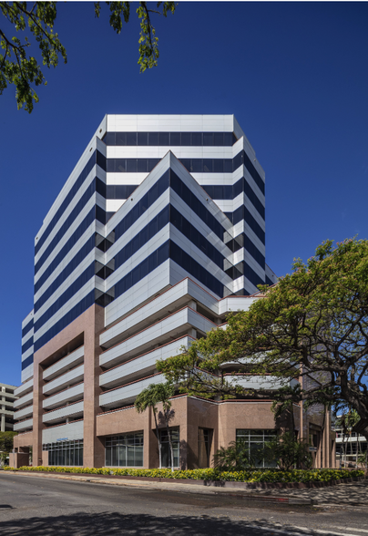 1357 Kapiolani Blvd, Honolulu, HI for lease - Building Photo - Image 2 of 7