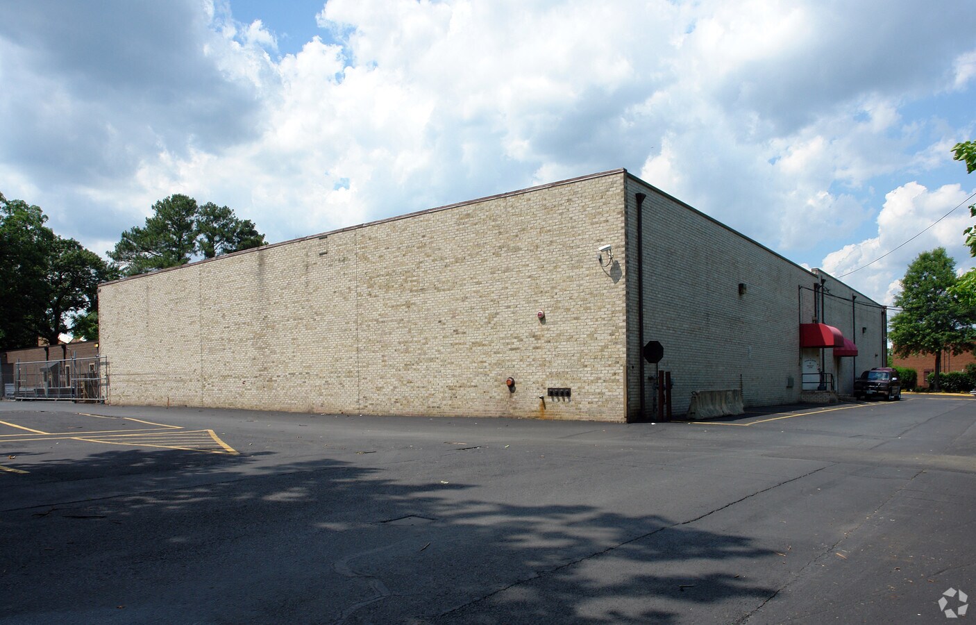 5123 Berwyn Rd, College Park, MD 20740