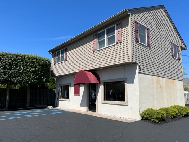 140 Route 33, Hamilton Township, NJ for sale - Primary Photo - Image 1 of 18