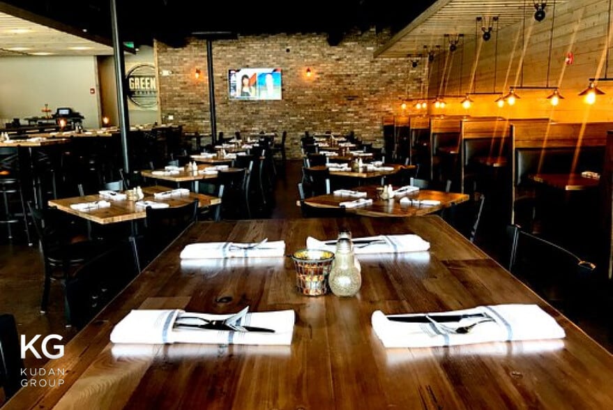 120 W Green, Bensenville, IL for lease - Interior Photo - Image 3 of 15