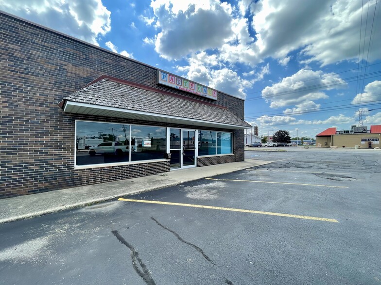 409 Arnold Ct, Kokomo, IN for lease - Building Photo - Image 3 of 15