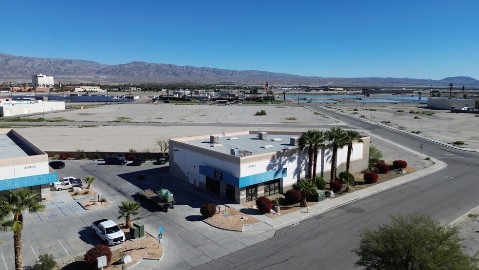 45920 Commerce St, Indio, CA for lease - Building Photo - Image 1 of 17