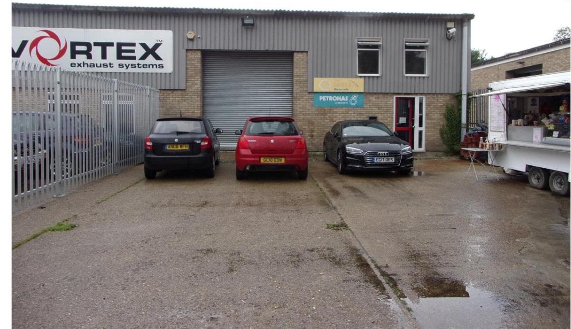 53 Towers Rd, Grays for sale Building Photo- Image 1 of 1