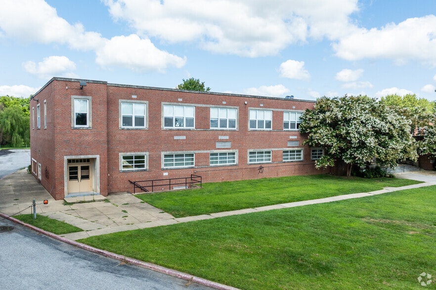 6432 York Road, Baltimore, MD  21212, Baltimore, MD for lease - Building Photo - Image 2 of 5