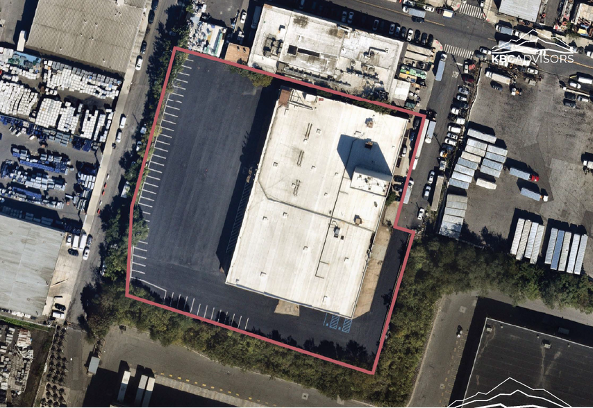 5530 46th St, Maspeth, NY for lease - Building Photo - Image 1 of 3