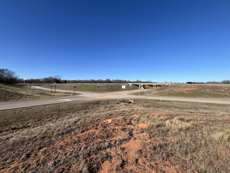 410175 E 1080 Rd, Checotah, OK for sale - Building Photo - Image 2 of 7