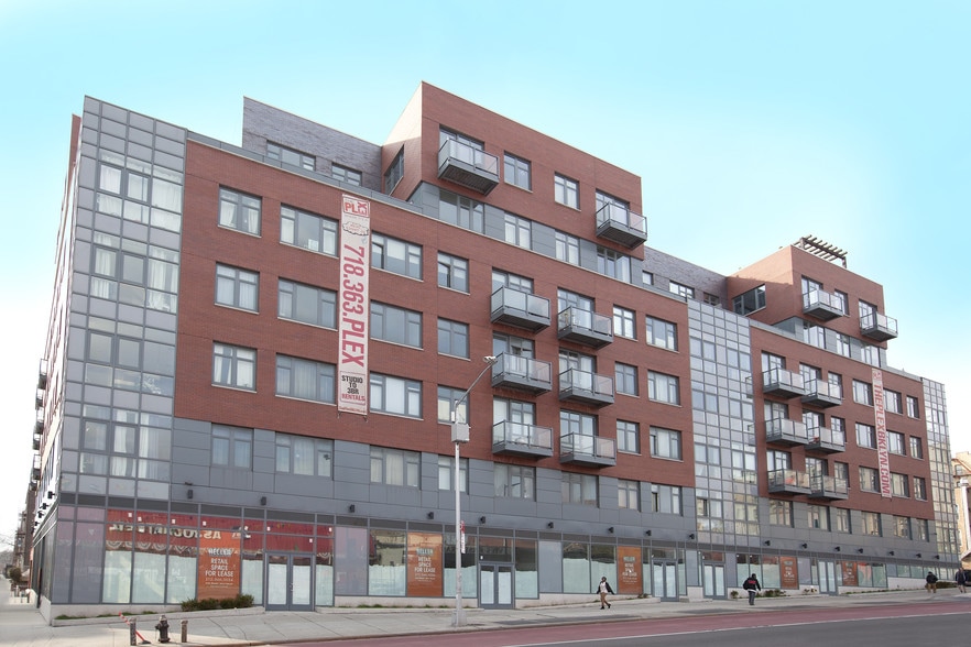 958 Nostrand Ave, Brooklyn, NY for lease - Building Photo - Image 1 of 6