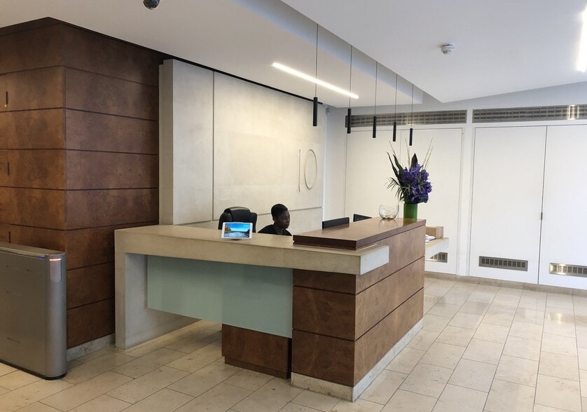 10-12 Old Burlington St, London for sale - Interior Photo - Image 1 of 1