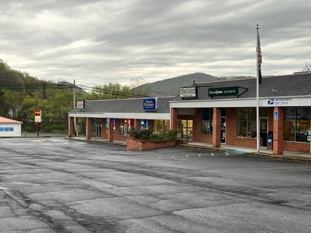 16107-16115 McMullen Hwy SW, Cumberland, MD for lease - Building Photo - Image 2 of 4
