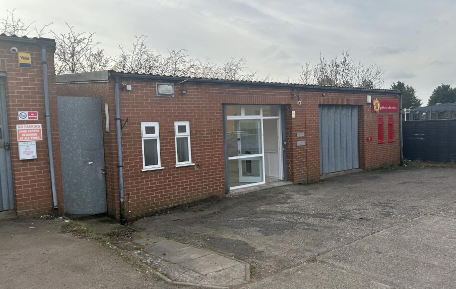 Tything Rd W, Alcester for sale - Building Photo - Image 1 of 1