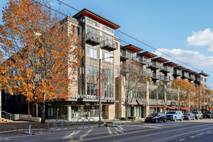 The Broadway Building - Loft