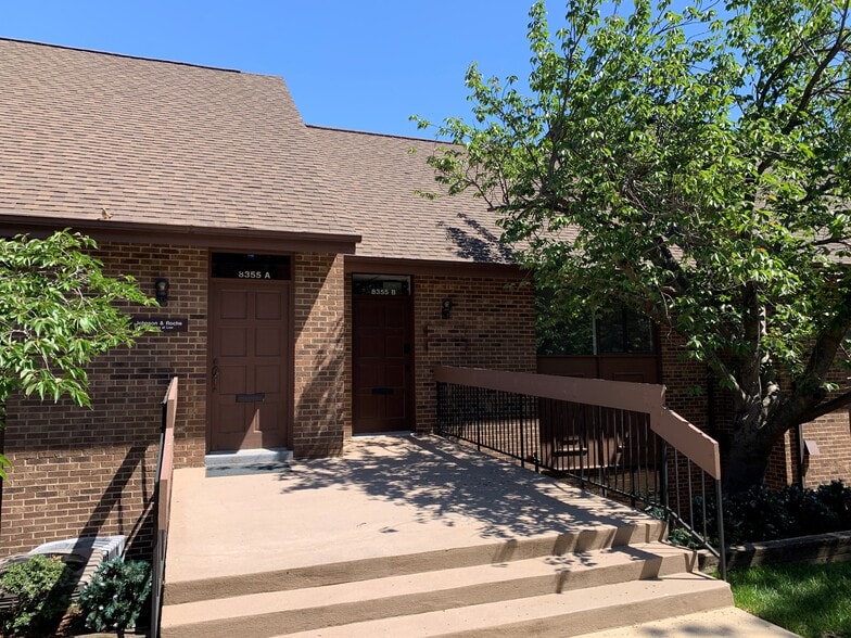 8351-8357 Greensboro Dr, McLean, VA for lease - Building Photo - Image 1 of 3