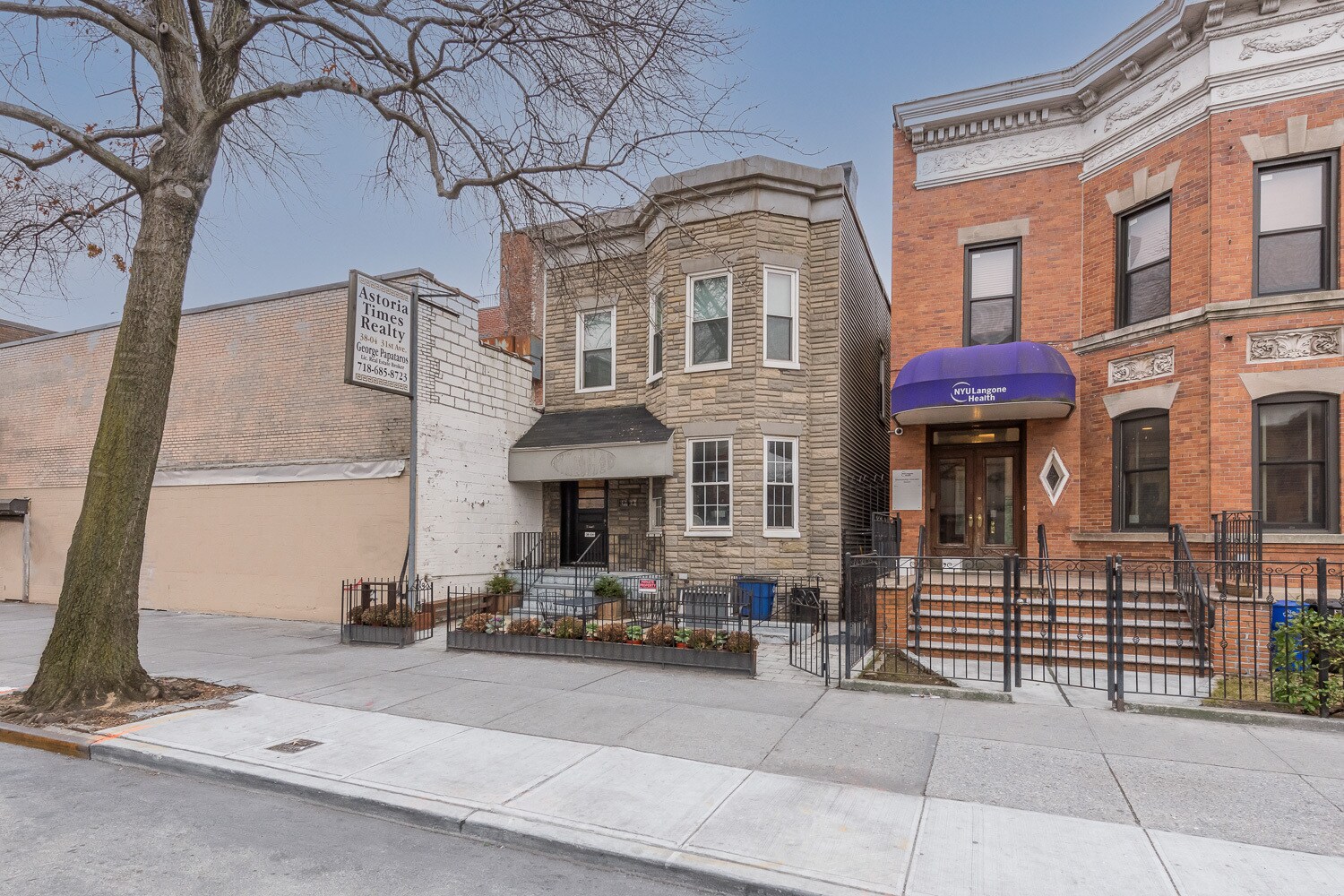 38-04 31st Ave, Astoria, NY for sale Primary Photo- Image 1 of 1