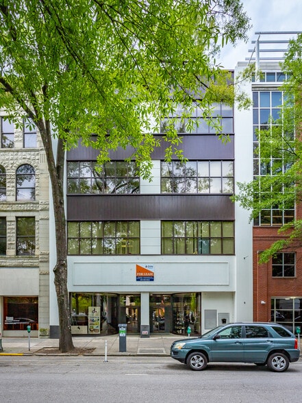 817 Broad St, Chattanooga, TN for lease - Building Photo - Image 2 of 7