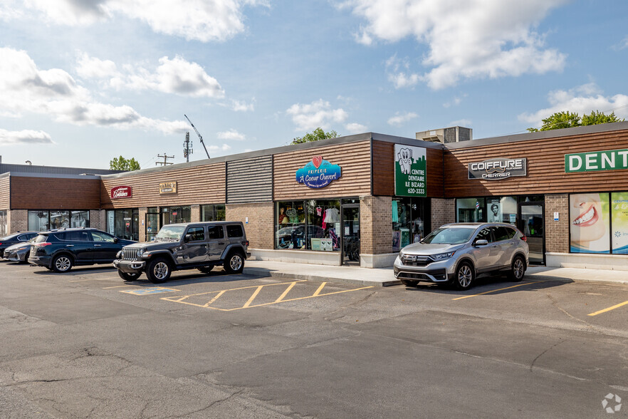 100-136 Boul Jacques-Bizard, Montréal, QC for lease - Primary Photo - Image 3 of 5