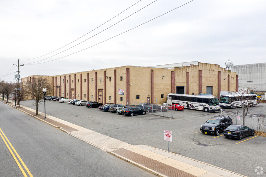 480 Main Ave, Wallington, NJ for lease - Primary Photo - Image 1 of 16