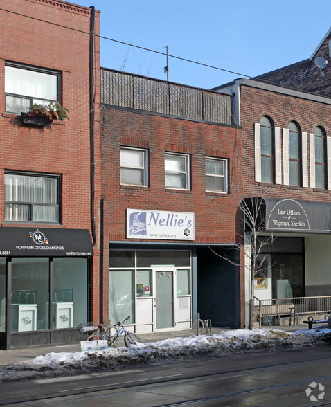 754 Queen St E, Toronto, ON for lease - Primary Photo - Image 1 of 5