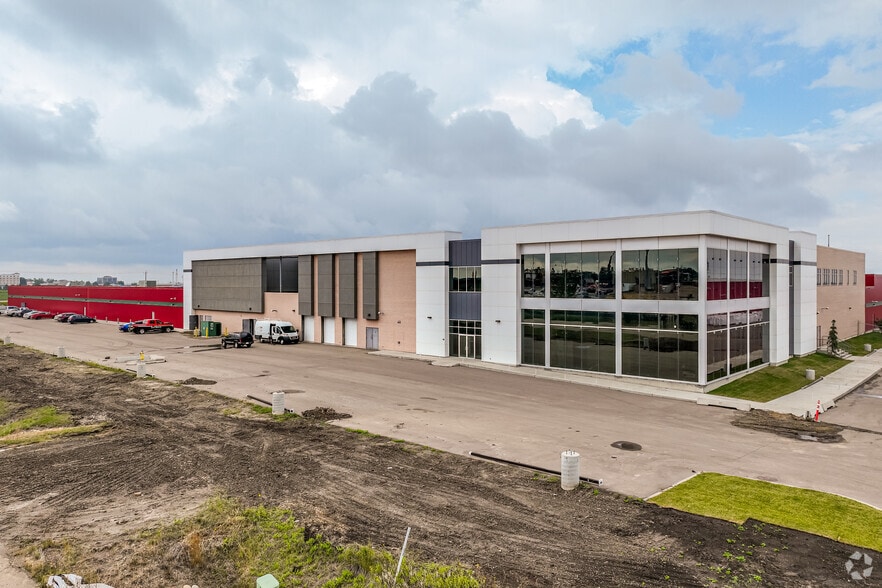 902 9 Av, Nisku, AB for sale - Primary Photo - Image 1 of 4