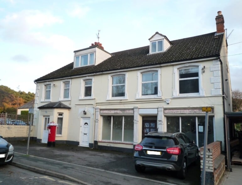 Station, Aldershot for sale - Primary Photo - Image 1 of 1