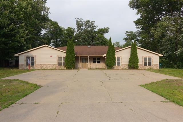 510 White Oak Ave, Plover, WI for sale - Building Photo - Image 1 of 7