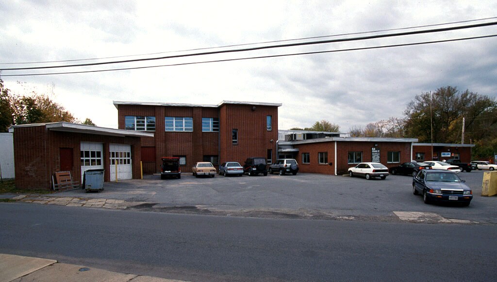 64 Genung St, Middletown, NY for sale Primary Photo- Image 1 of 1