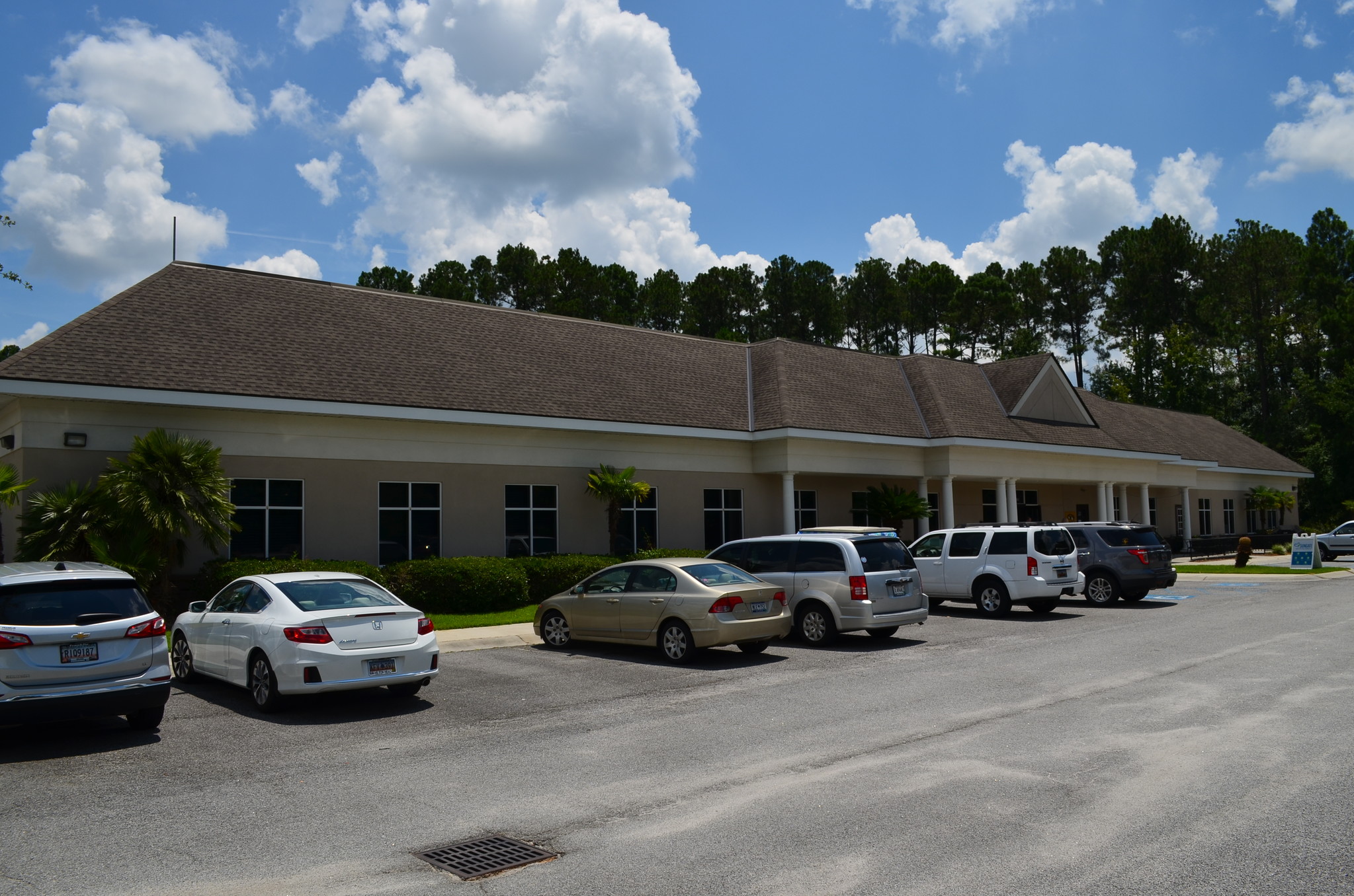 10 William Pope Dr, Bluffton, SC for lease Primary Photo- Image 1 of 41