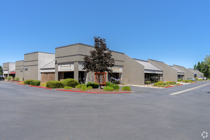 4065 Grass Valley Hwy, Auburn, CA for lease - Building Photo - Image 1 of 19