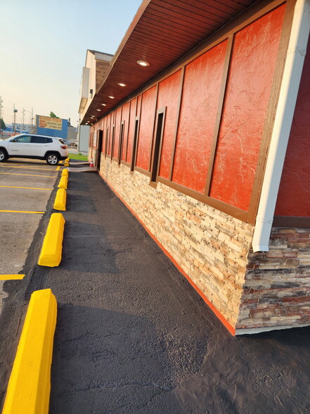6247 Kennedy Ave, Hammond, IN for sale - Building Photo - Image 3 of 11