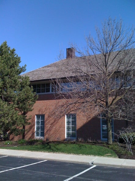 920 S Waukegan Rd, Lake Forest, IL for lease - Building Photo - Image 3 of 5