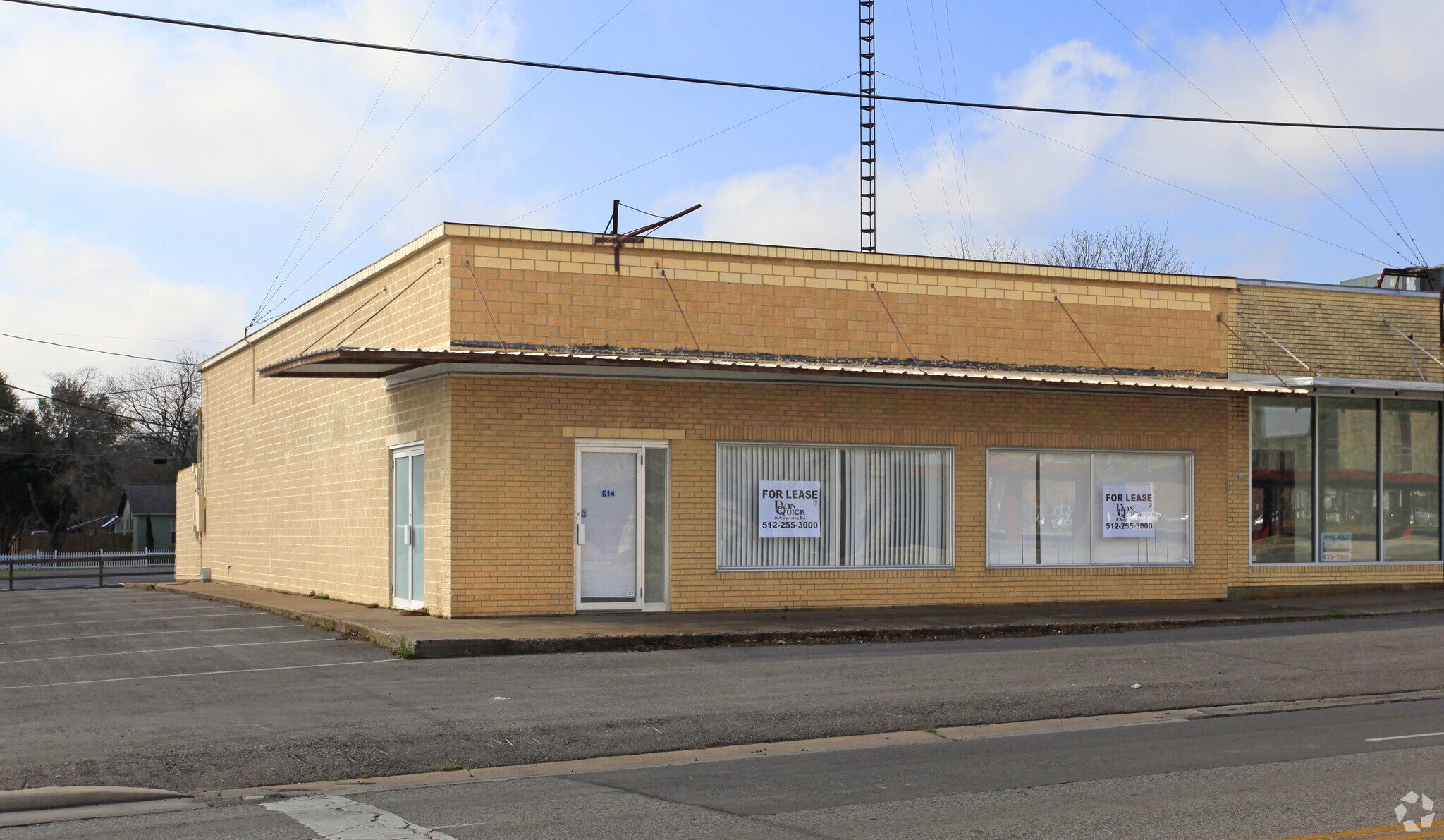 614 E University Ave, TX 78626 Retail for Lease