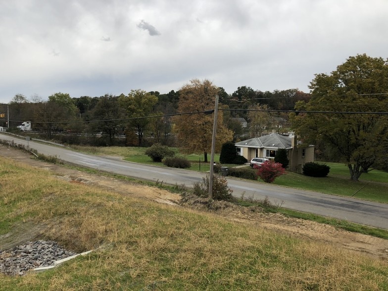 107 Overbrook Rd, Valencia, PA for lease - Other - Image 2 of 13