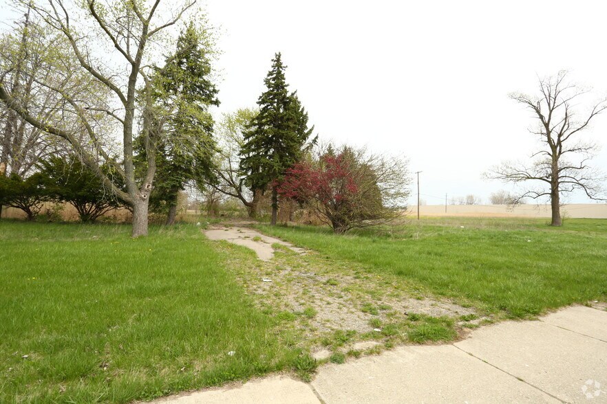Northline Rd, Taylor, MI for sale - Building Photo - Image 2 of 2