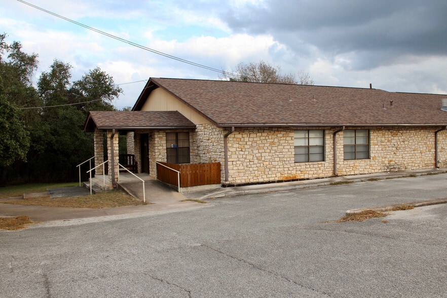 501 Old Kyle Rd, Wimberley, TX for sale - Building Photo - Image 1 of 1
