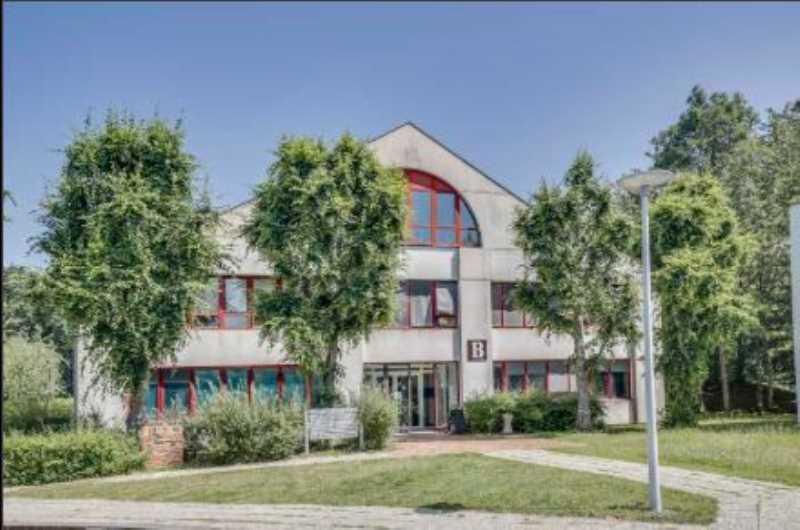 1 Rue De Terre Neuve, Les Ulis for lease - Building Photo - Image 1 of 1