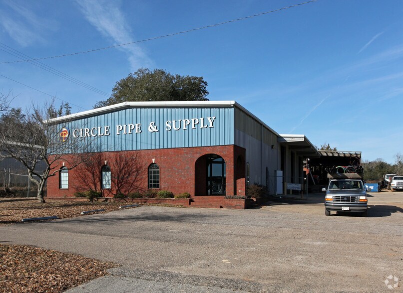 1201 N Schillinger Rd, Mobile, AL 36608