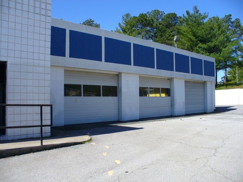 3030 University Dr, Huntsville, AL for sale - Building Photo - Image 3 of 16