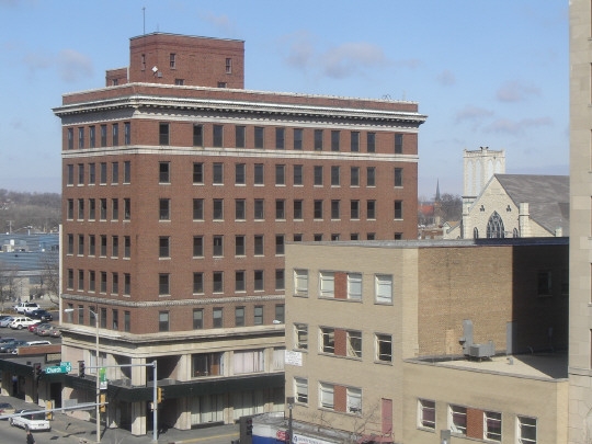 401-405 W State St, Rockford, IL for lease - Primary Photo - Image 1 of 2