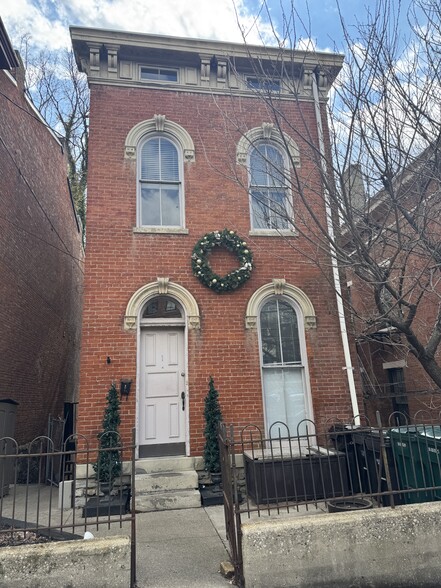 1351 Broadway St, Cincinnati, OH for sale - Building Photo - Image 2 of 5