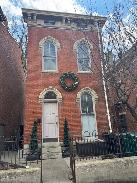 446 Liberty Hl, Cincinnati, OH for sale - Building Photo - Image 2 of 5