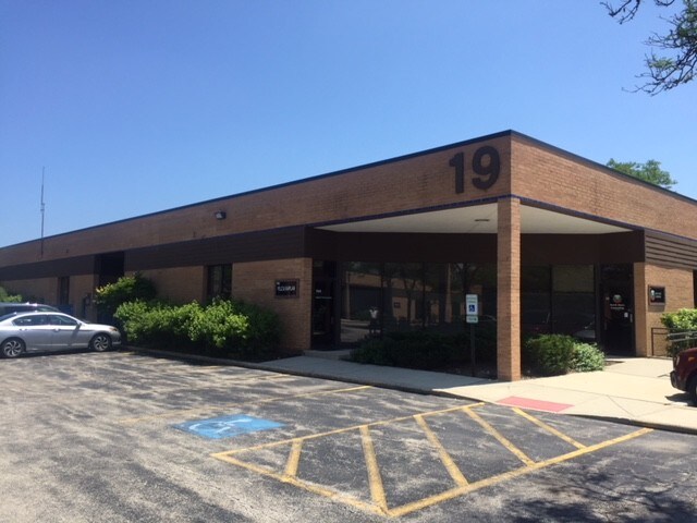 425 Huehl Rd, Northbrook, IL for sale Building Photo- Image 1 of 1