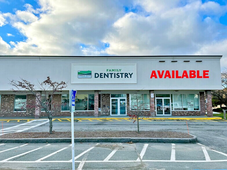 66 Morrisville Plz, Morrisville, VT 05661