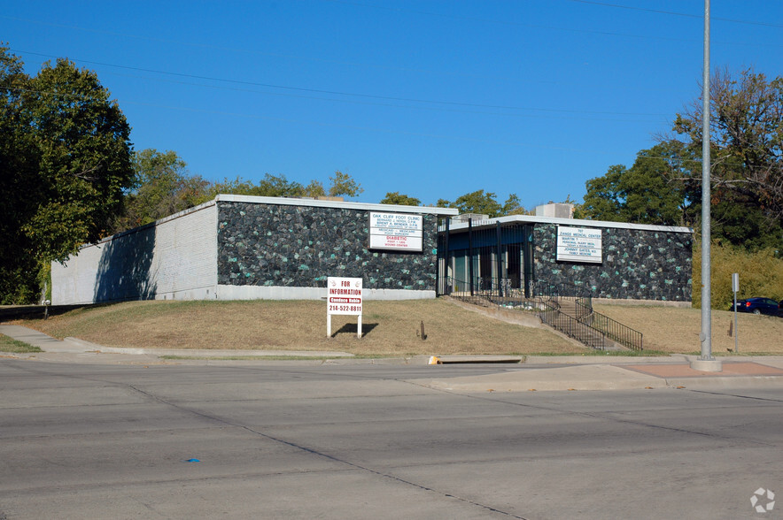 707 N Zang Blvd, Dallas, TX for sale - Primary Photo - Image 1 of 1